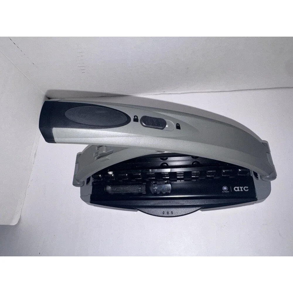Staples ARC Desktop Paper Punch 11 Hole Discbound Notebook 8 Sheet Gray